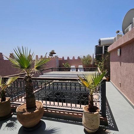 Riad Melilo Avec Piscine Chauffee Marrakesh Esterno foto