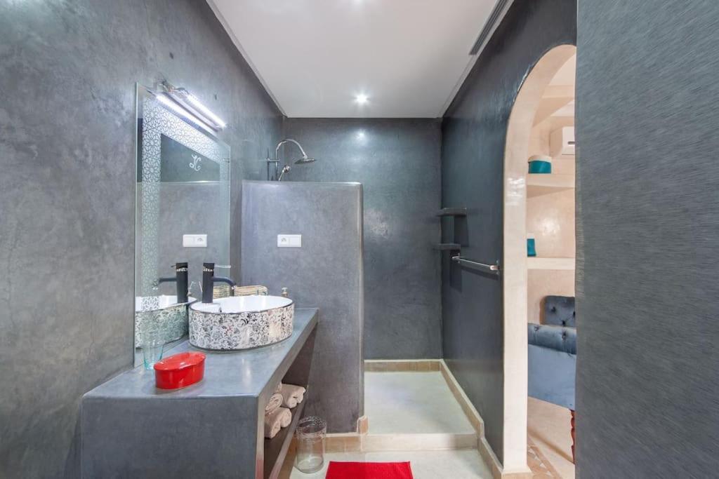 Riad Melilo Avec Piscine Chauffee Marrakesh Esterno foto