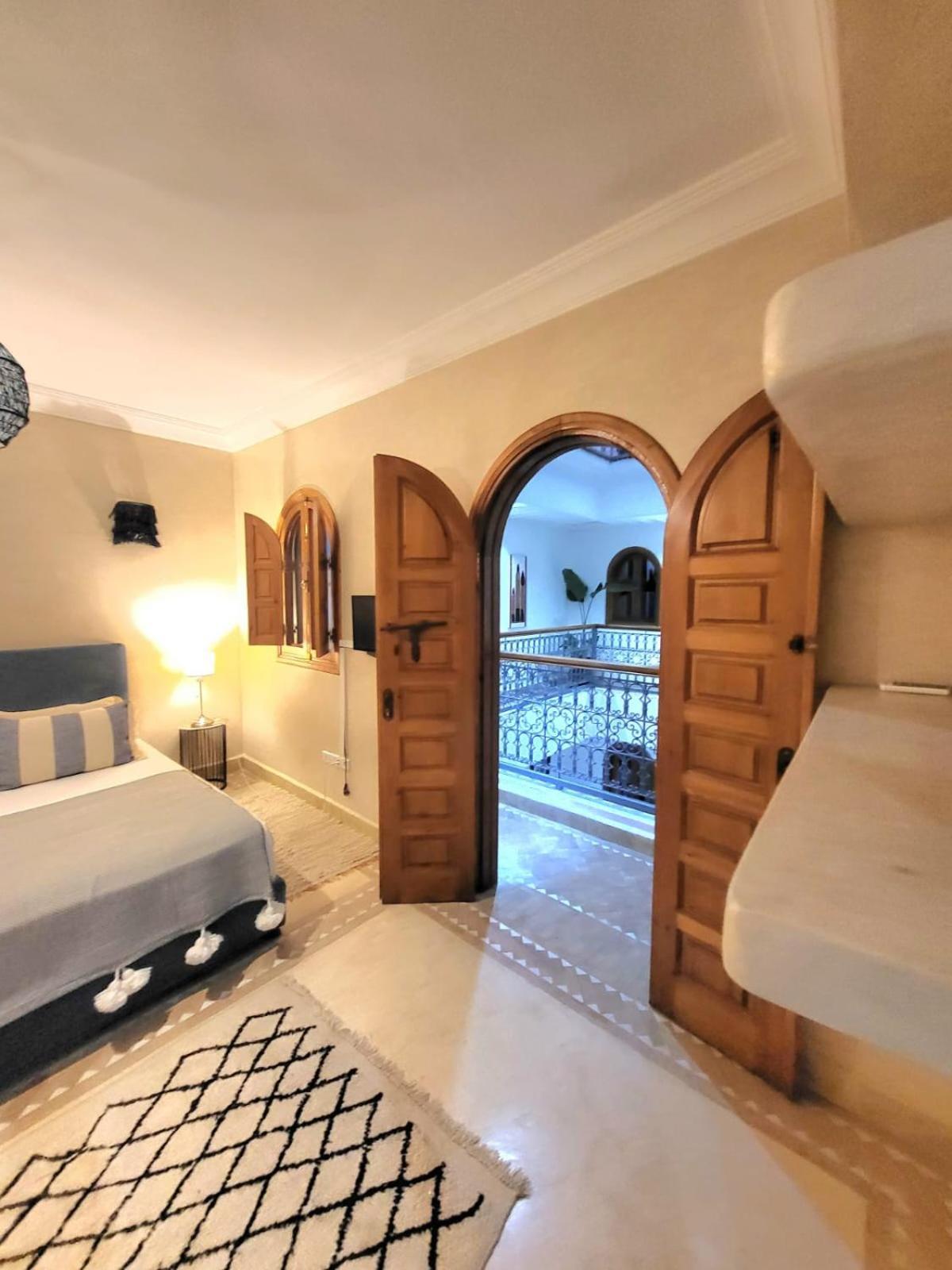 Riad Melilo Avec Piscine Chauffee Marrakesh Esterno foto