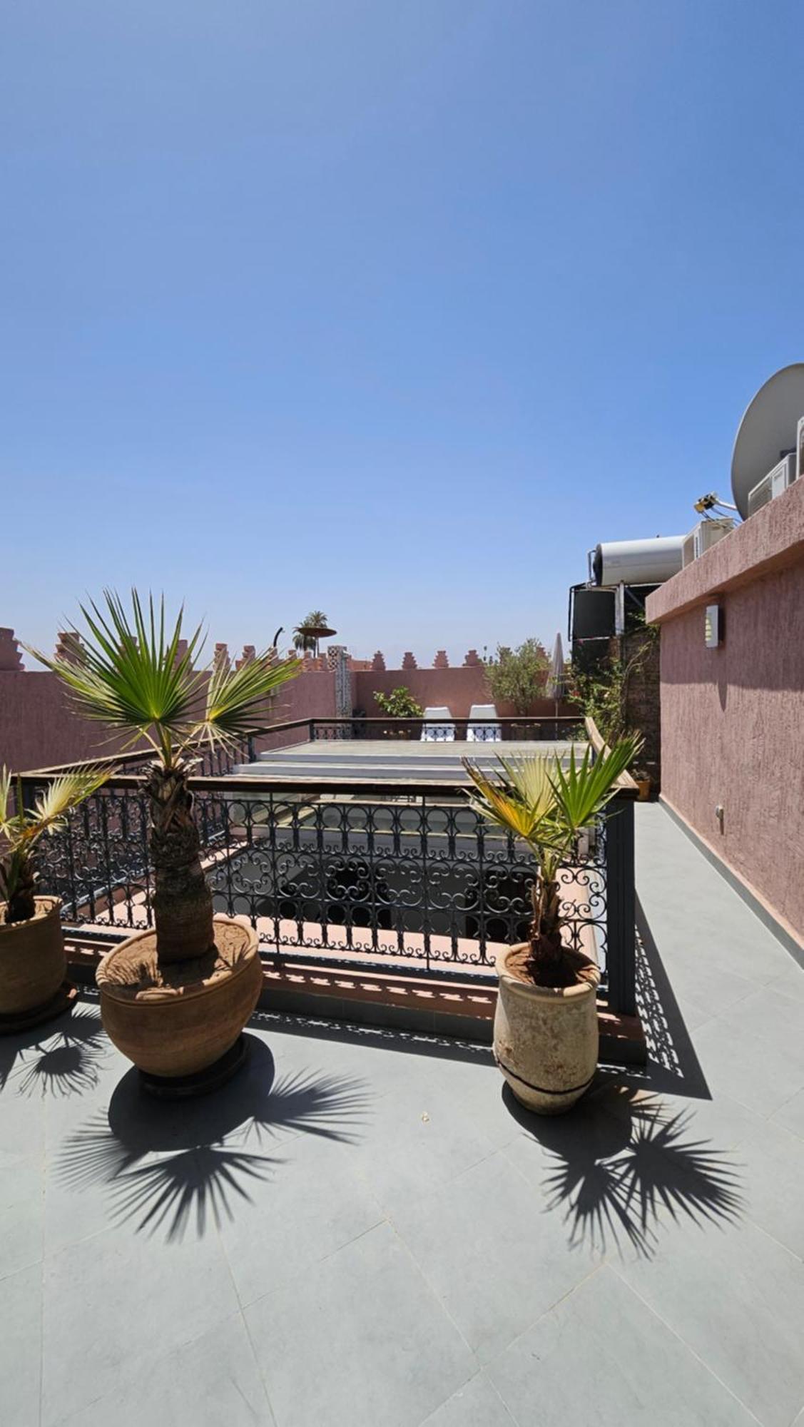 Riad Melilo Avec Piscine Chauffee Marrakesh Esterno foto