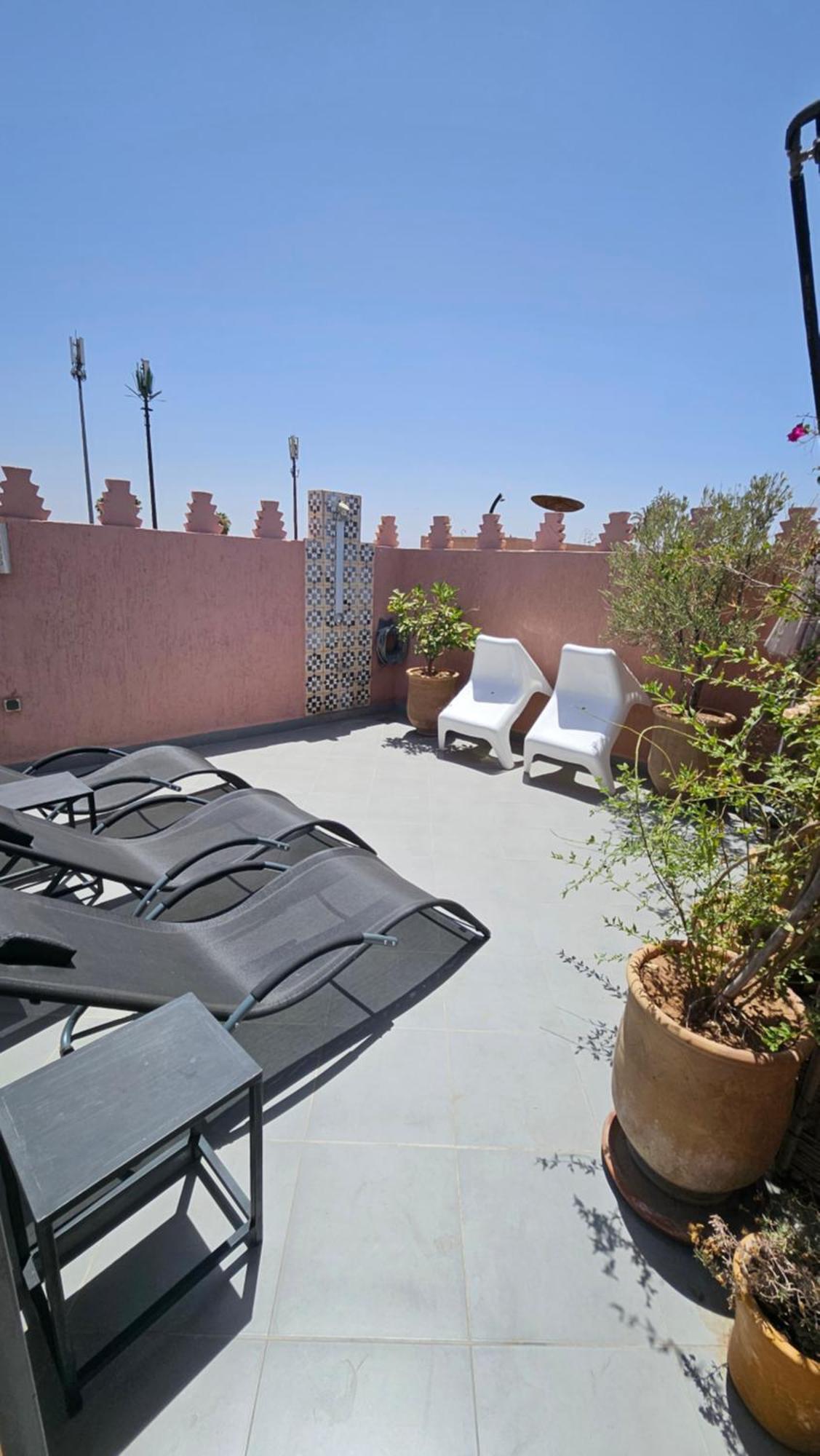 Riad Melilo Avec Piscine Chauffee Marrakesh Esterno foto