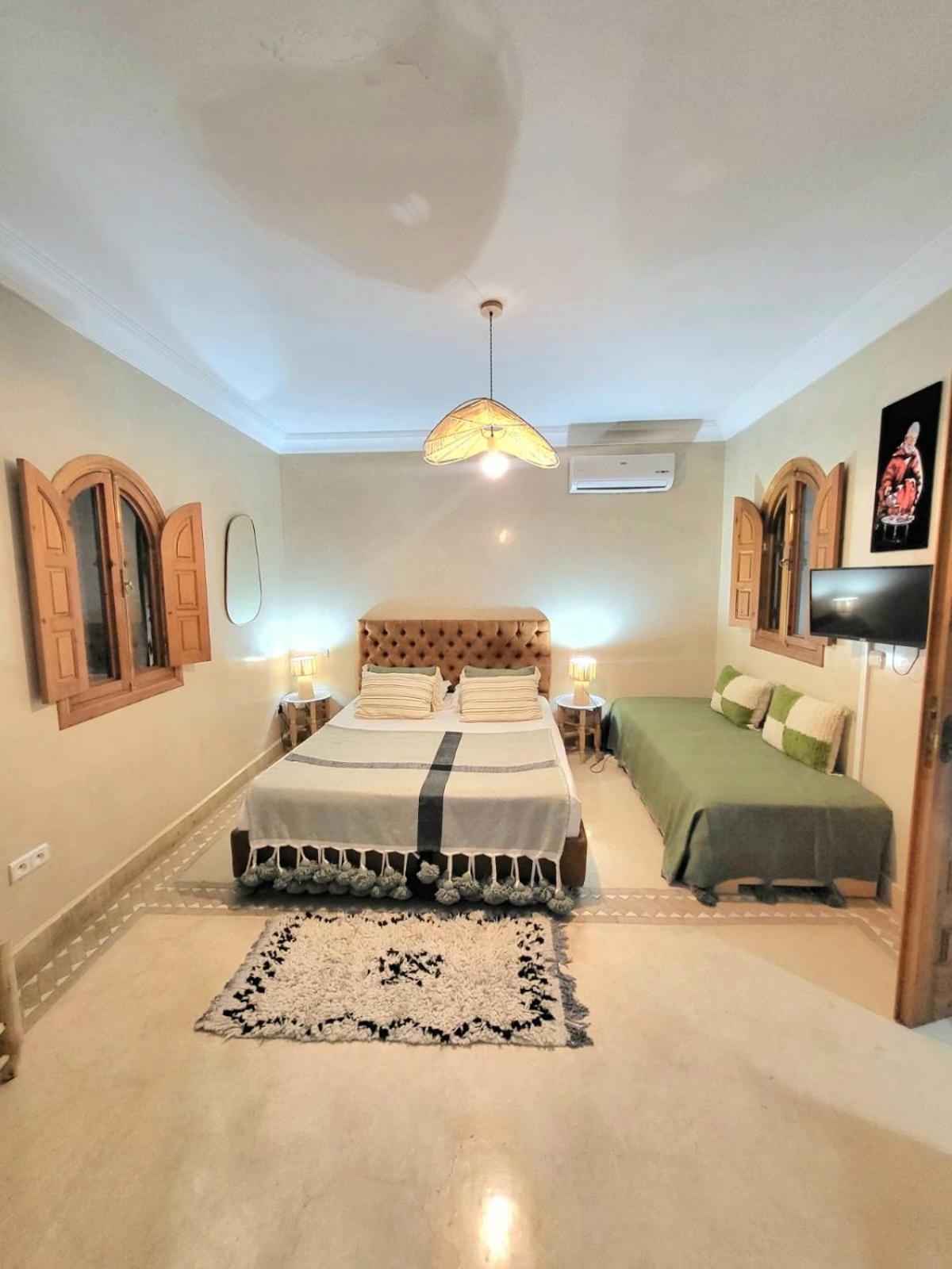 Riad Melilo Avec Piscine Chauffee Marrakesh Esterno foto