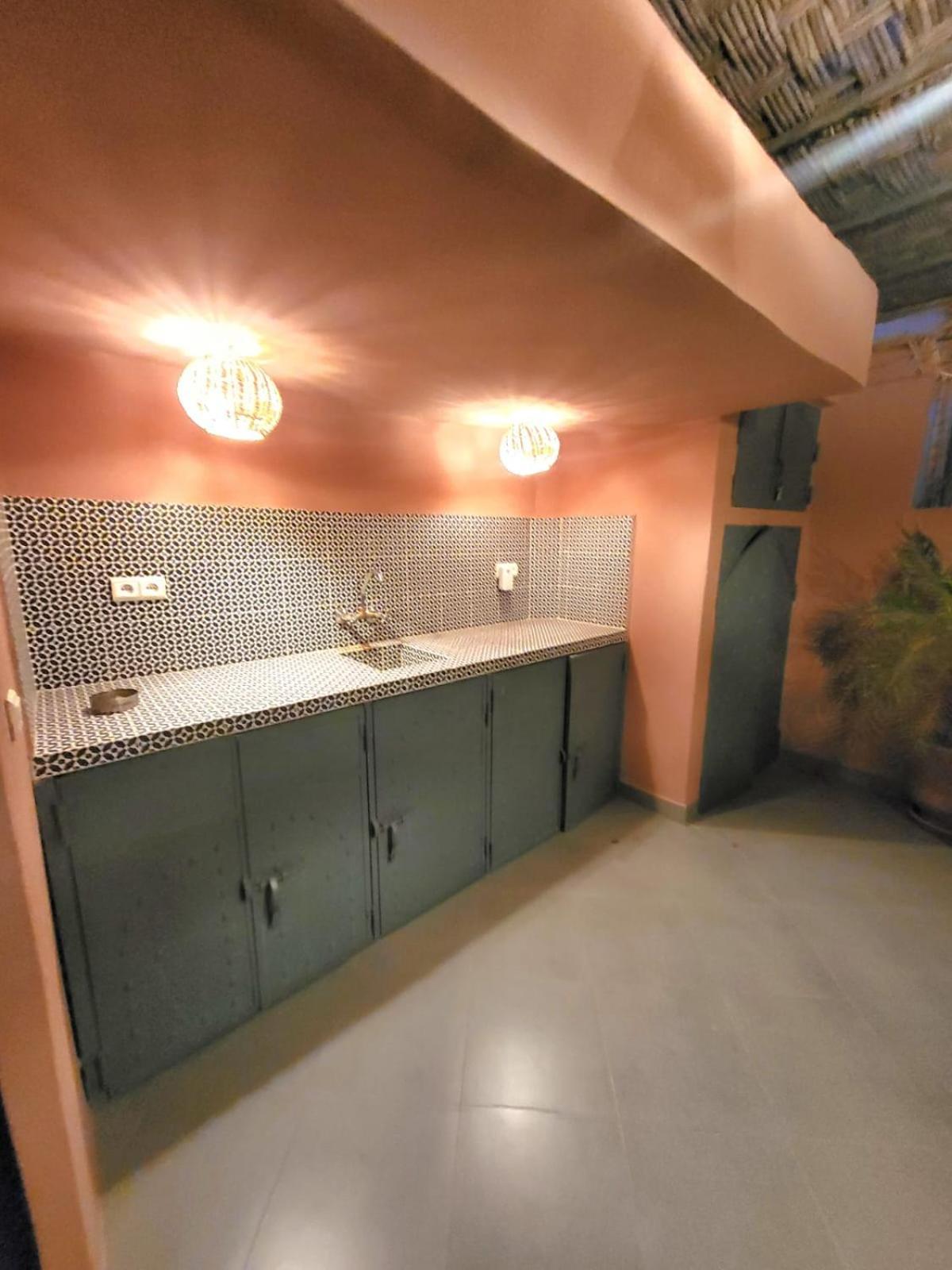 Riad Melilo Avec Piscine Chauffee Marrakesh Esterno foto