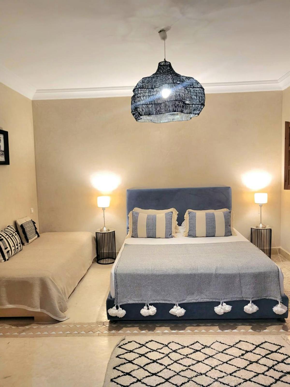 Riad Melilo Avec Piscine Chauffee Marrakesh Esterno foto