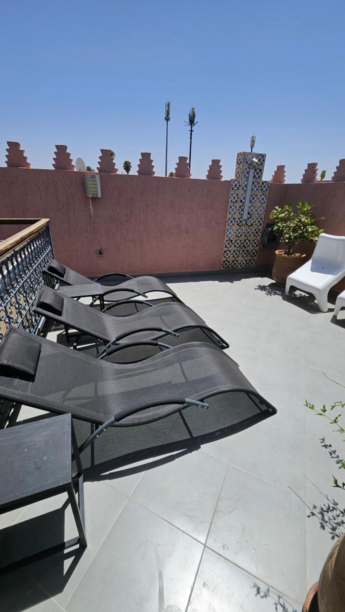 Riad Melilo Avec Piscine Chauffee Marrakesh Esterno foto