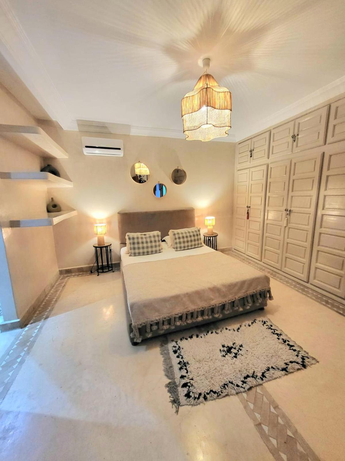 Riad Melilo Avec Piscine Chauffee Marrakesh Esterno foto