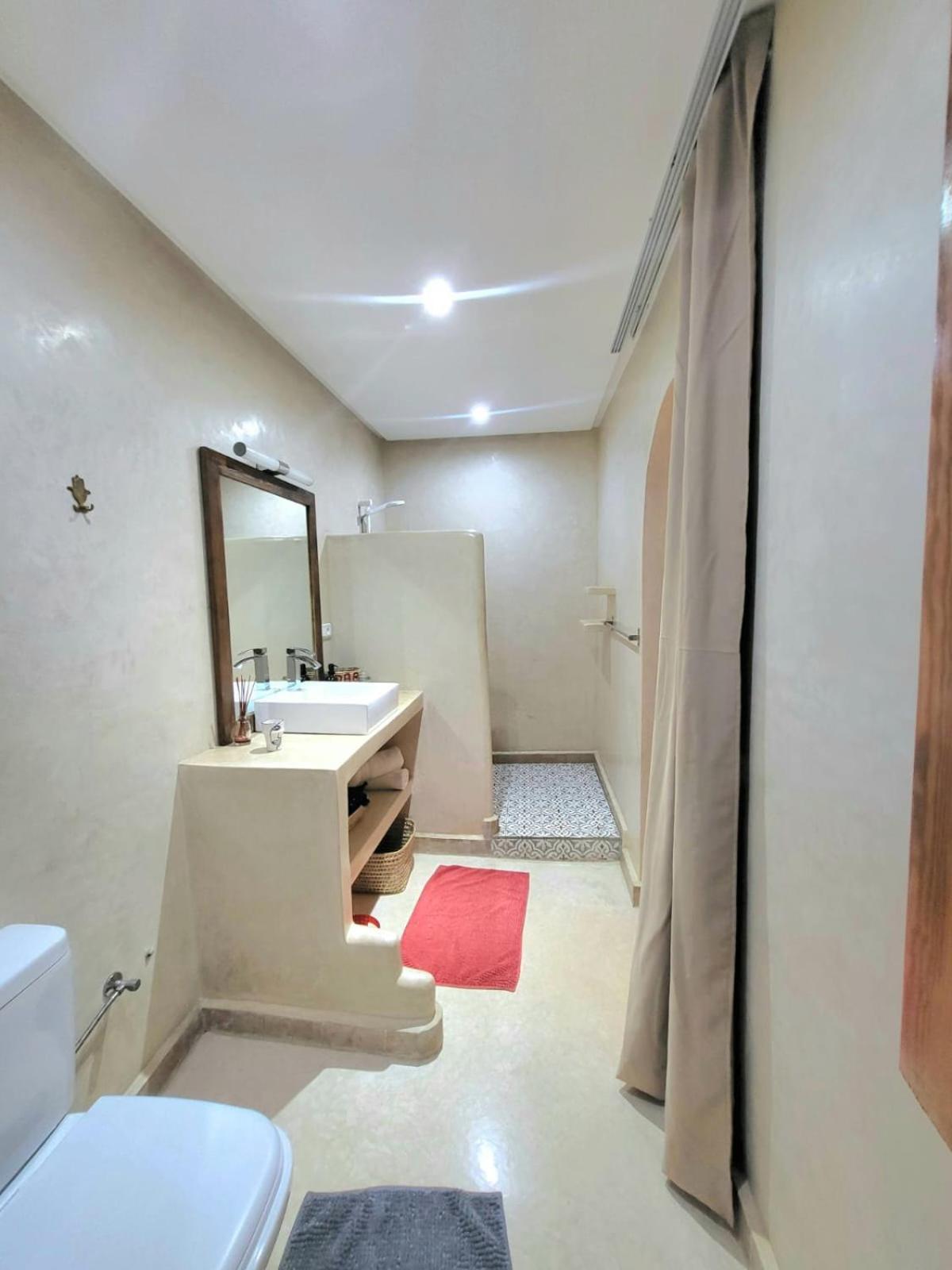 Riad Melilo Avec Piscine Chauffee Marrakesh Esterno foto